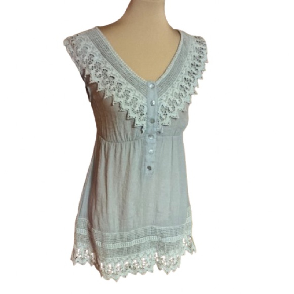 Anthropologie blue bird grey feminine lace trimmed V-neck top
